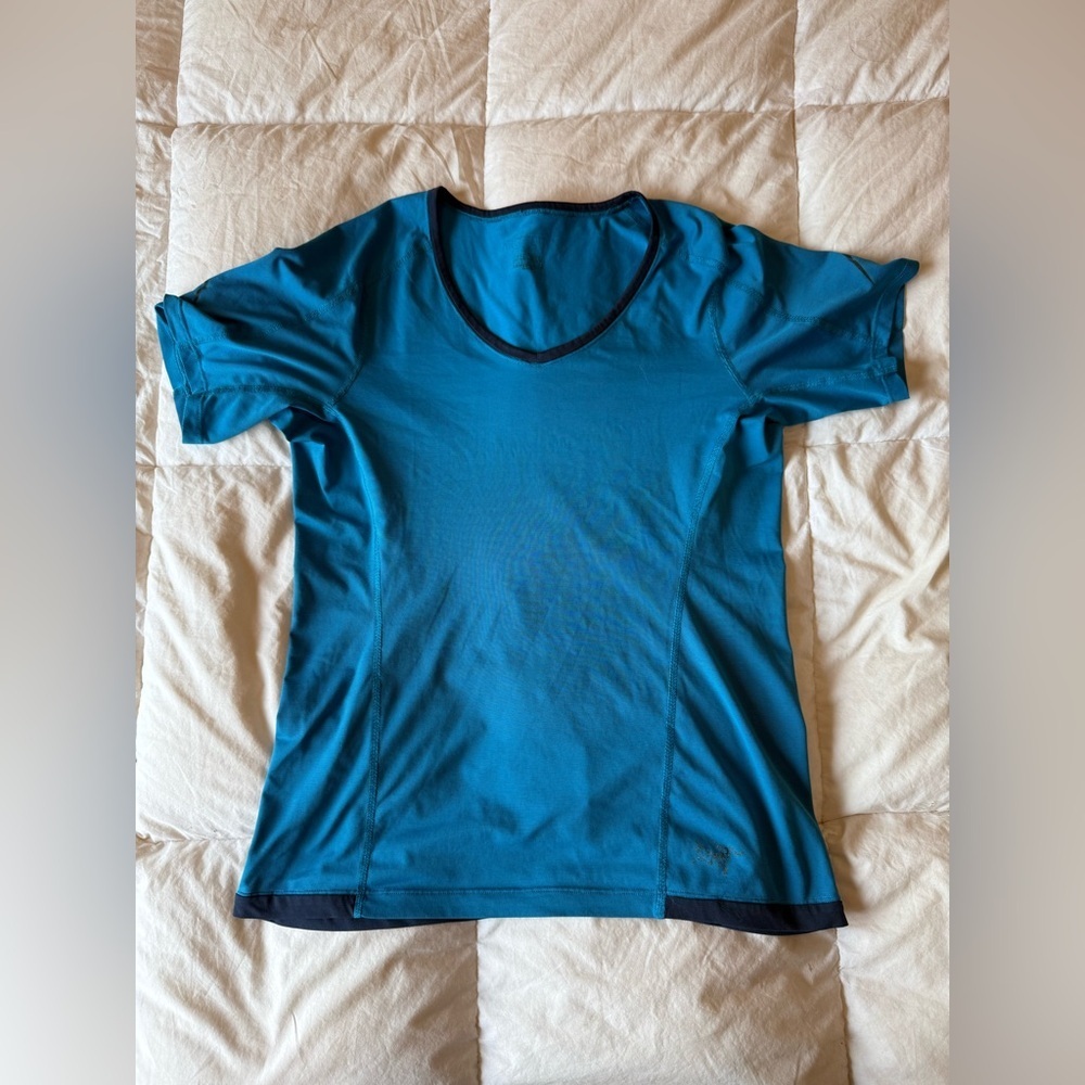 Arc’teryx Short Sleeve Women's Top activewear